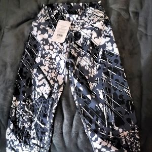 New Black, gray and white paint splatter designs Fabletics leggings
